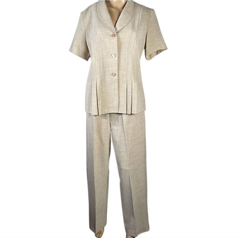 Danny & Nicole Women's Beige Short Sleeve Pantsuit Size 10